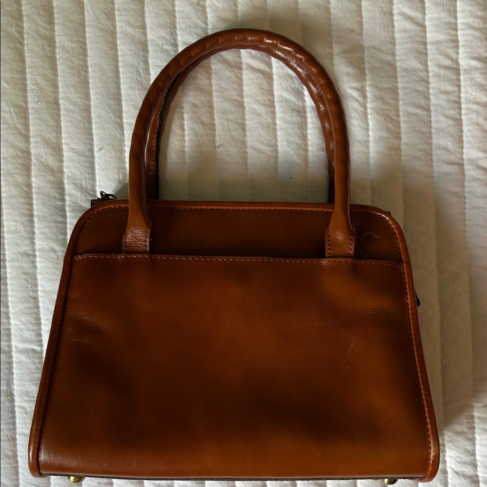 Elegant Brown Leather Patricia Nash satchel